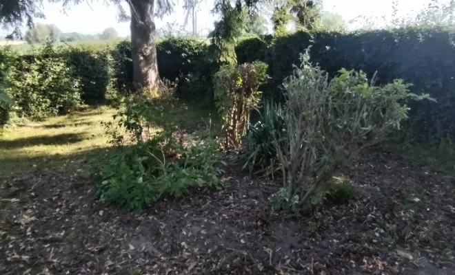 Mise en forme de massif sur Mecquignies , Bavay, Le Jardin de Romain